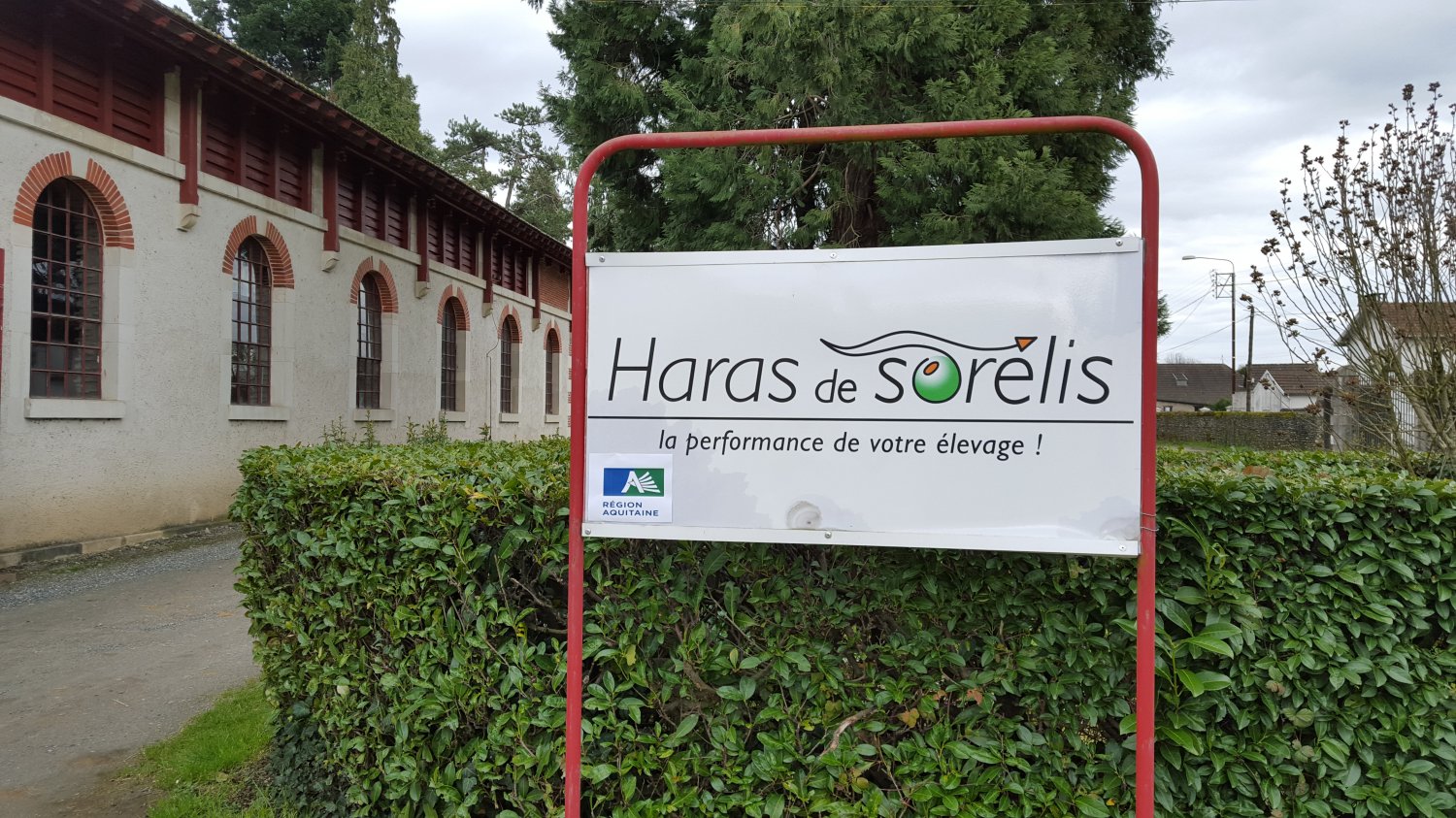 COUR HARAS COUR HARAS